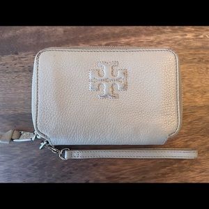 Tory Burch Wristlet (tan)